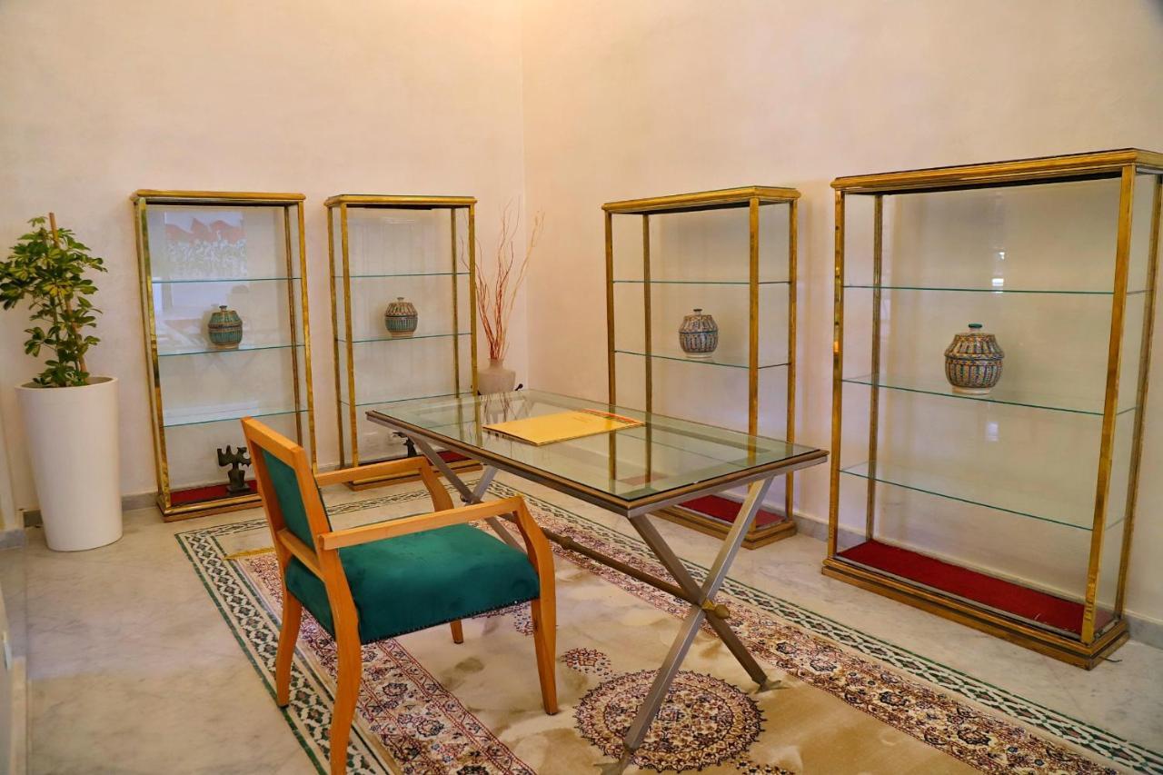 Hotel Parador العيون المظهر الخارجي الصورة