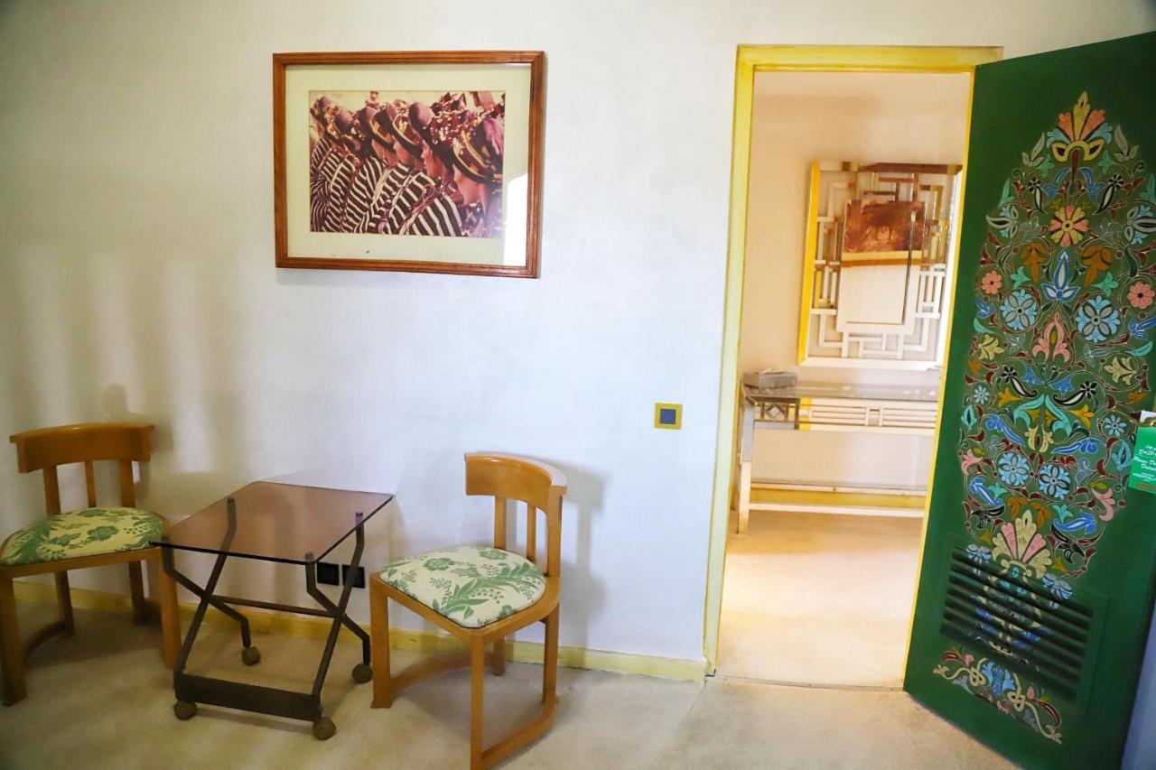 Hotel Parador العيون المظهر الخارجي الصورة