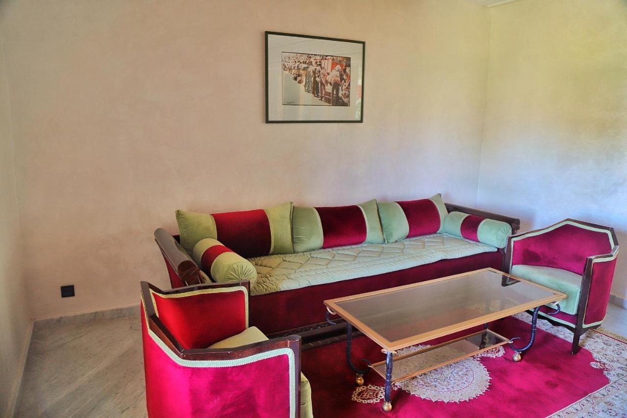 Hotel Parador العيون المظهر الخارجي الصورة