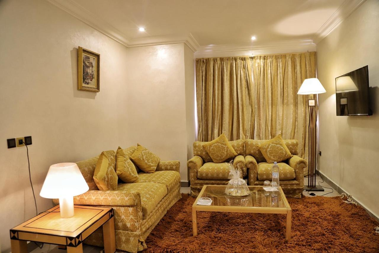 Hotel Parador العيون المظهر الخارجي الصورة