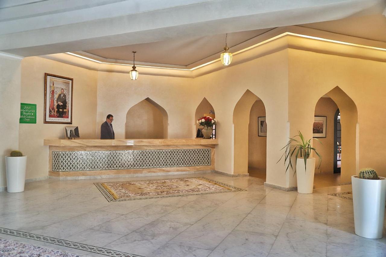 Hotel Parador العيون المظهر الخارجي الصورة