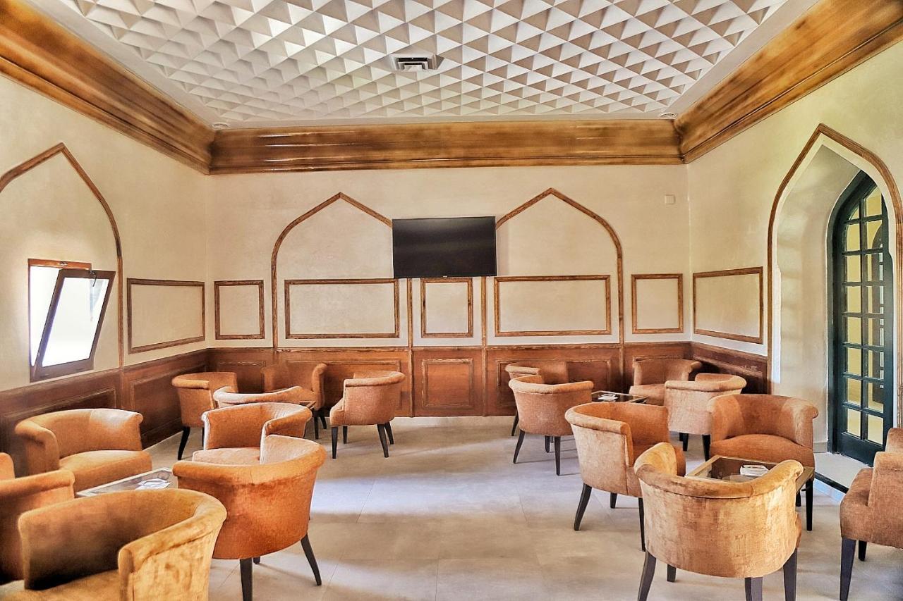 Hotel Parador العيون المظهر الخارجي الصورة